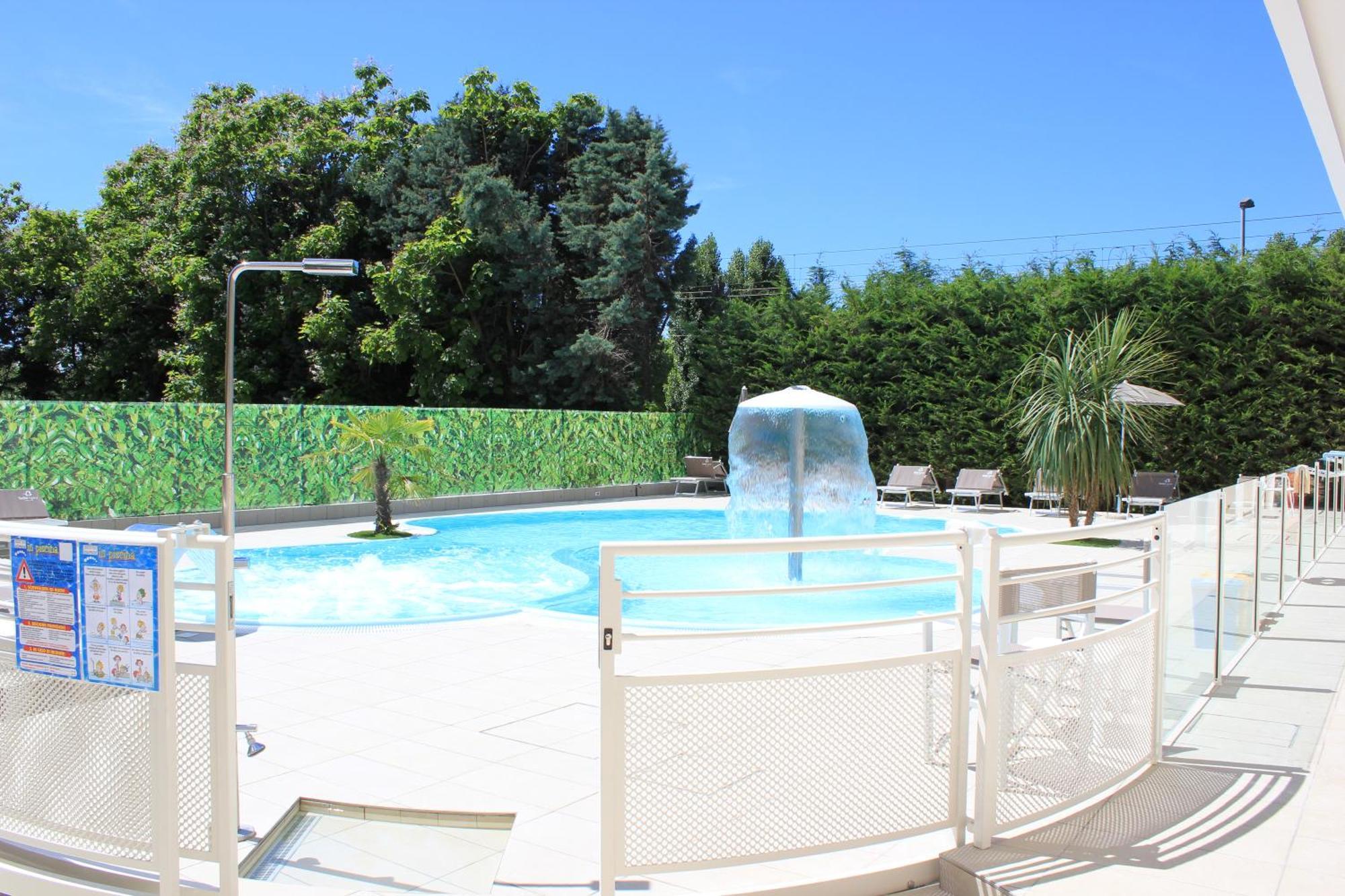 Hotel Bella Igea Bellaria-Igea Marina Buitenkant foto